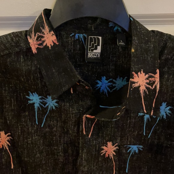 Men’s large button-down Hawaiian shirt black and gray - Picture 3 of 8